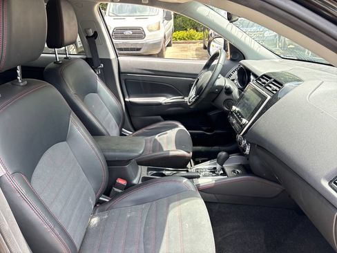 Used 2024 Mitsubishi Outlander Sport AWD image 27