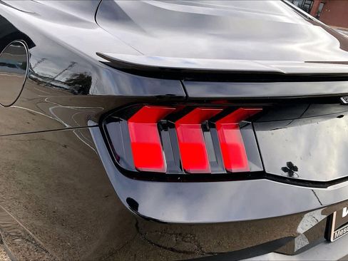Used 2024 Ford Mustang GT Premium image 30