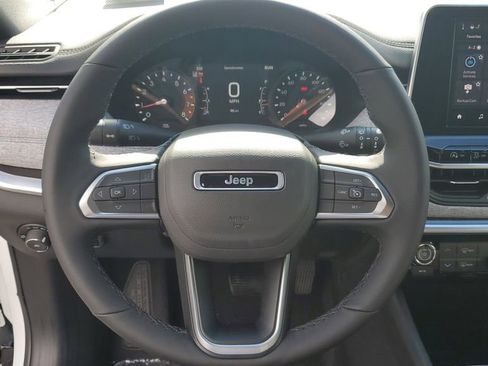 New 2026 Jeep Compass Latitude image 29