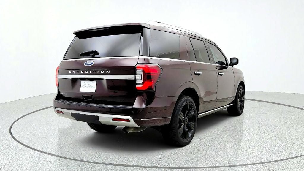 Used 2023 Ford Expedition Platinum AWD/4WD image 5
