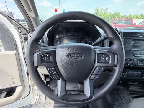 Used 2021 Ford F550 4x4 Crew Cab Super Duty w/ Power Equipment Group image 13