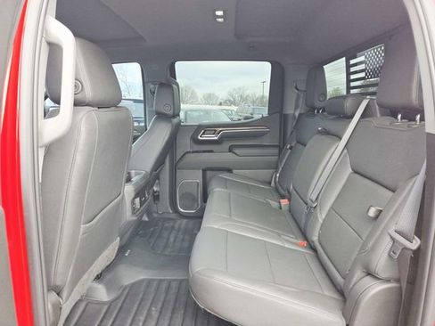 Used 2022 Chevrolet Silverado 1500 LT Trail Boss w/ LT Trail Boss Premium Package image 9