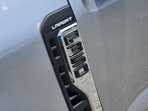 Used 2024 Ford F350 Lariat w/ FX4 Off-Road Package AWD/4WD image 12