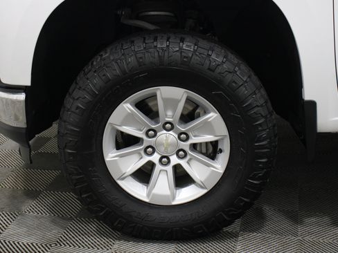 Used 2021 Chevrolet Silverado 1500 LT RWD image 36