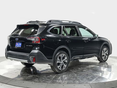 Used 2020 Subaru Outback Limited image 7