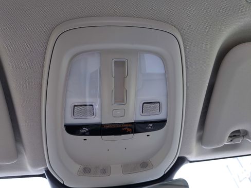 Used 2022 Volvo XC60 B5 Inscription w/ Climate Package image 16