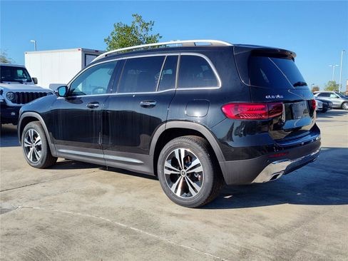 New 2025 Mercedes-Benz GLB 250 image 3
