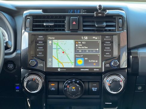 Used 2022 Toyota 4Runner TRD Off-Road Premium w/ Moonroof Package AWD/4WD image 18
