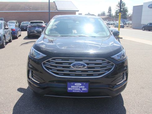 Certified 2024 Ford Edge Titanium AWD/4WD image 9