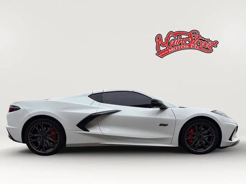 Used 2023 Chevrolet Corvette Stingray Premium Cpe w/ Z51 Performance Package image 11