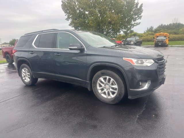 Used 2019 Chevrolet Traverse LT w/ LPO, Blackout Package AWD/4WD image 4
