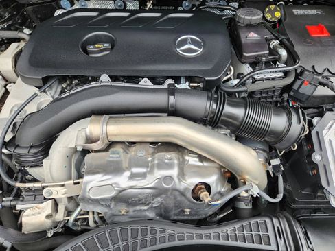 Certified 2025 Mercedes-Benz GLA 250 4MATIC image 69