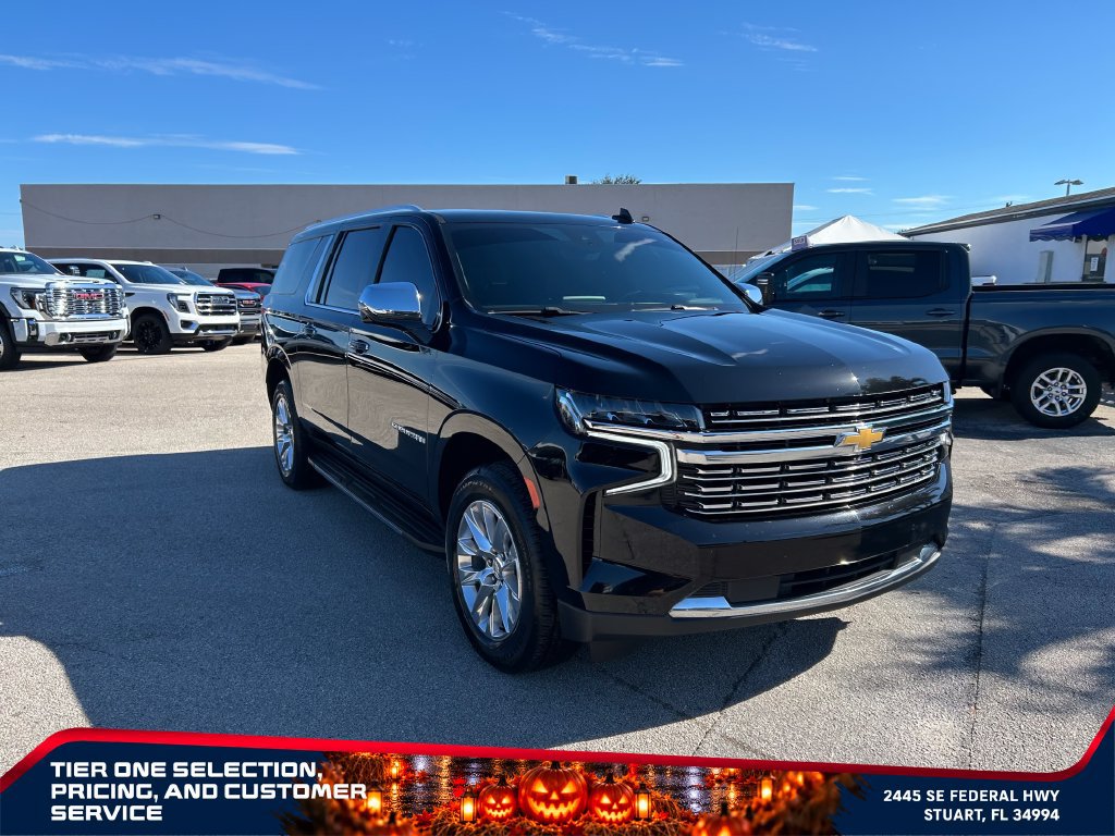 Used 2024 Chevrolet Suburban Premier AWD/4WD image 3