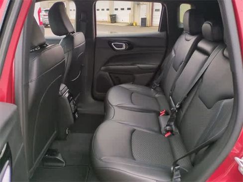 New 2026 Jeep Compass Latitude image 20