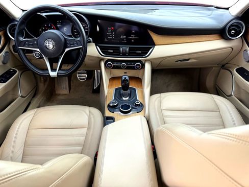 Used 2018 Alfa Romeo Giulia Ti w/ Quick Order Package 22Z Lusso image 22