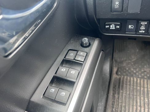 Used 2023 Toyota Tacoma TRD Off-Road AWD/4WD image 26