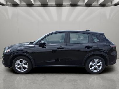 Used 2025 Honda HR-V LX