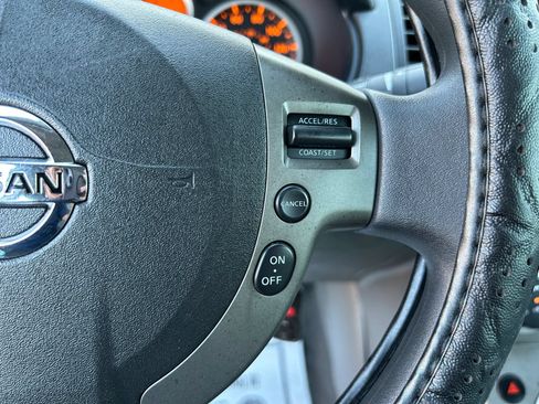 Used 2009 Nissan Sentra 2.0 S FWD image 13