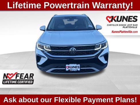 Used 2023 Volkswagen Taos SEL image 3