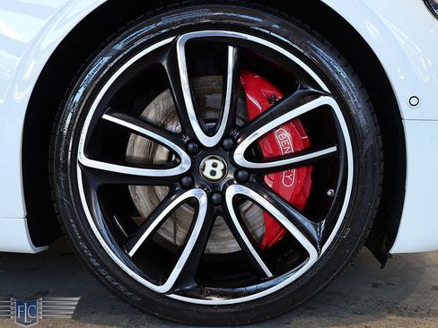 Used 2020 Bentley Continental GT V8 image 36