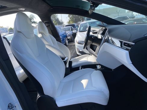 Used 2017 Tesla Model X P100D image 26