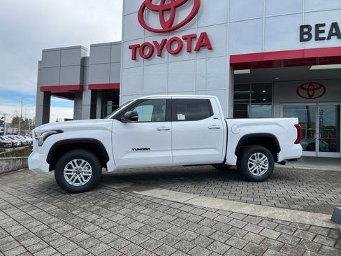 New 2026 Toyota Tundra SR5 AWD/4WD image 2