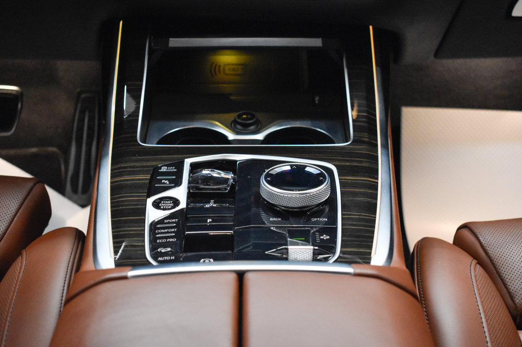 Used 2023 BMW X7 M60i w/ Executive Package AWD/4WD image 26