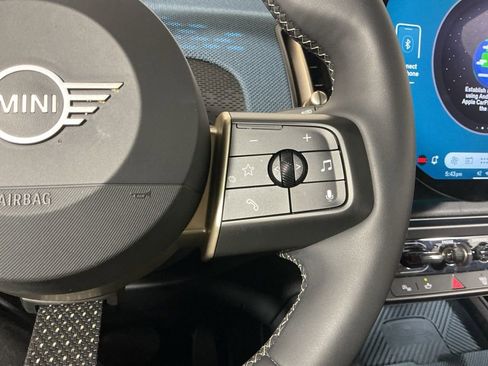 Certified 2025 MINI Cooper Countryman S image 17