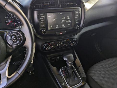 Used 2020 Kia Soul X-Line image 10