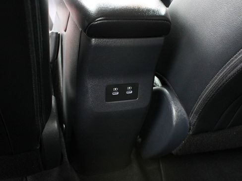 Used 2025 Nissan Kicks SR FWD image 19