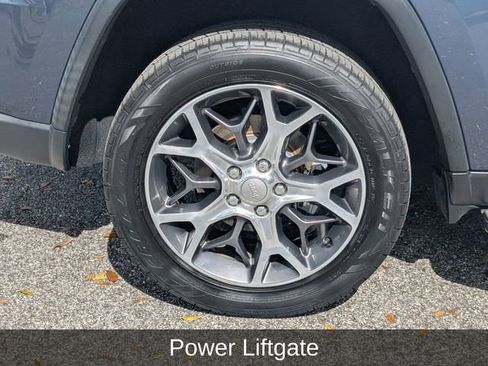 Used 2020 Jeep Grand Cherokee Limited w/ Trailer Tow Group IV image 12