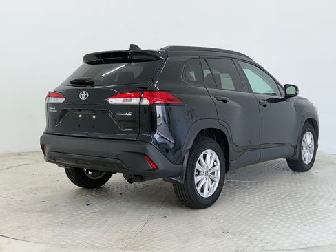 Used 2023 Toyota Corolla Cross LE FWD image 9