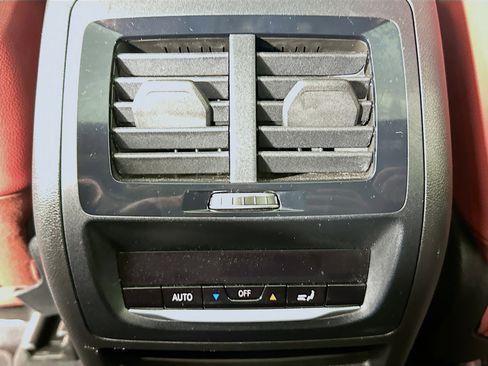 Used 2024 BMW X3 xDrive30i w/ Premium Package w/ZPA image 29