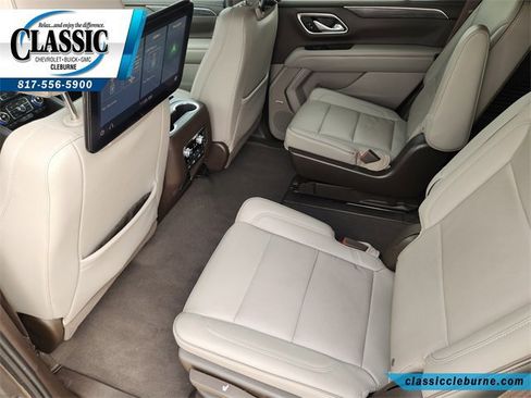 Used 2021 GMC Yukon SLT w/ SLT Luxury Plus Package image 27