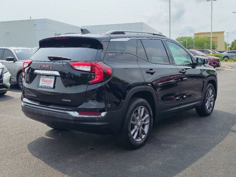 Certified 2022 GMC Terrain SLT w/ Tech Package AWD/4WD image 8