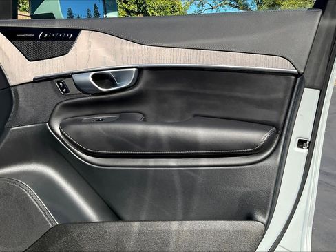 Used 2024 Volvo XC90 T8 Ultimate image 27