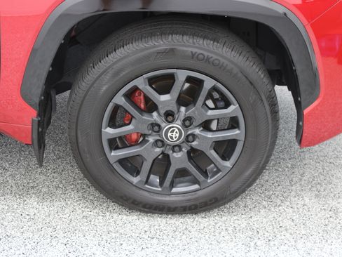 Certified 2025 Toyota Sequoia Platinum AWD/4WD image 5