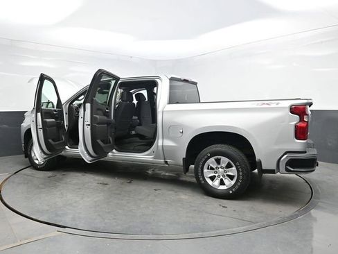 Used 2020 Chevrolet Silverado 1500 LT w/ Bed Protection Package AWD/4WD image 42