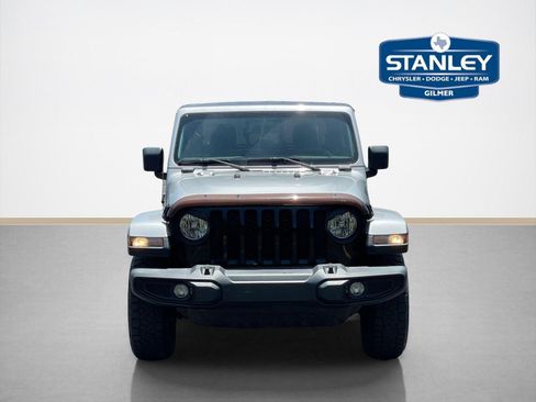 Used 2022 Jeep Gladiator Sport AWD/4WD image 2