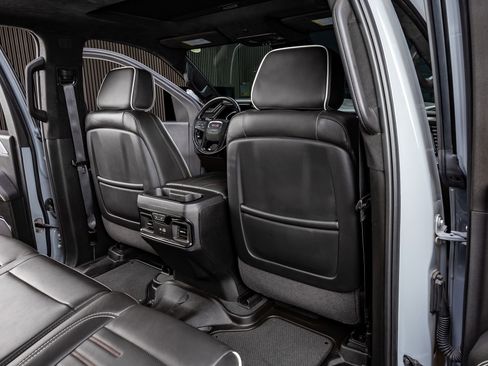 Used 2024 GMC Sierra 2500 AT4X image 32