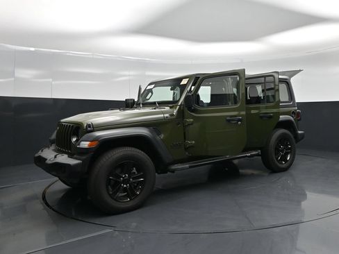 Used 2021 Jeep Wrangler Unlimited Sport AWD/4WD image 26