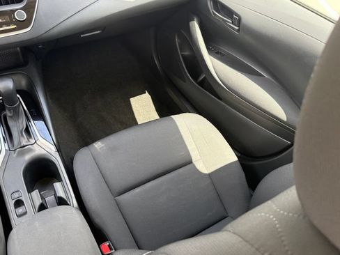 Used 2024 Toyota Corolla LE FWD image 24