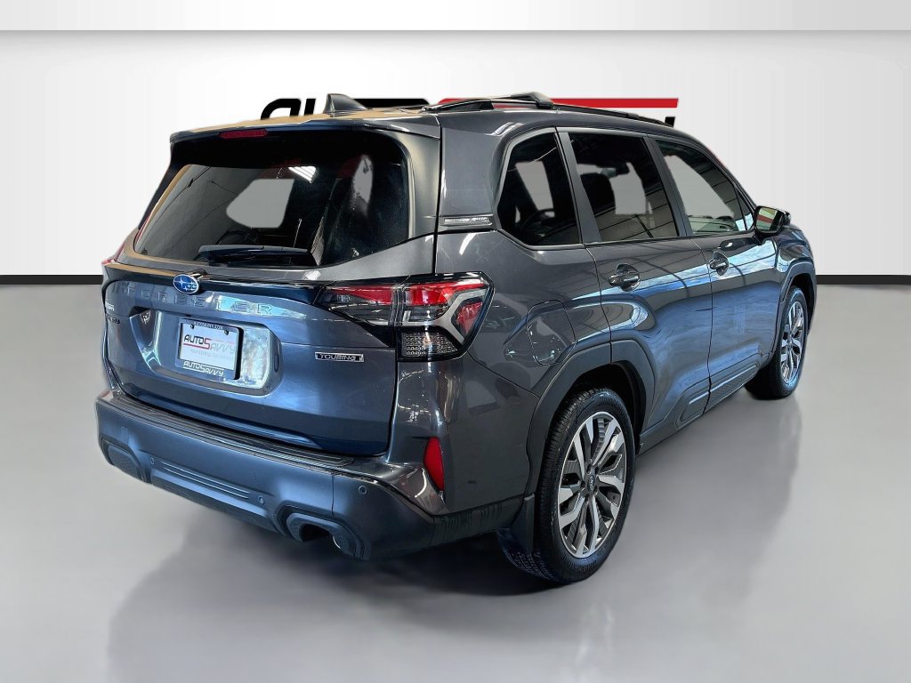 Used 2025 Subaru Forester Touring w/ Popular Package - Touring AWD/4WD image 7