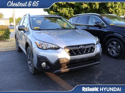 Used 2022 Subaru Crosstrek 2.5i Sport w/ Moonroof Package AWD/4WD image 3