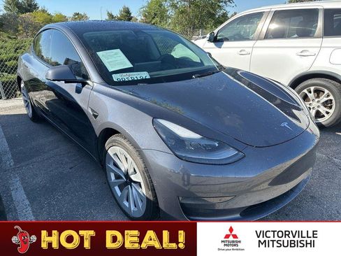 Used 2022 Tesla Model 3 RWD image 1