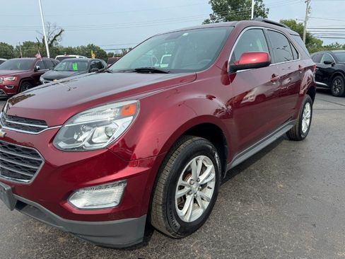Used 2017 Chevrolet Equinox LT w/ Convenience Package FWD image 9