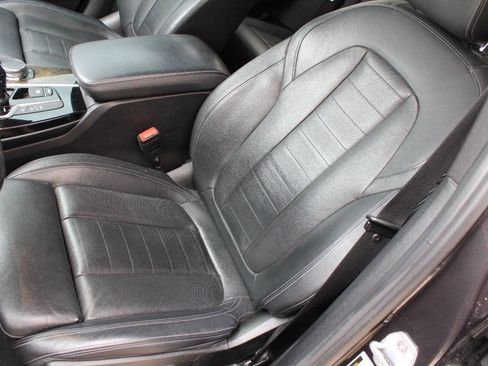 Used 2018 BMW X3 M40i image 11