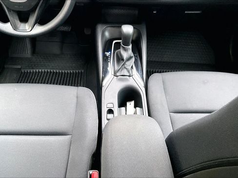 Certified 2025 Toyota Corolla LE w/ Convenience Package FWD image 17