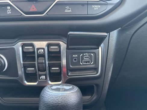 Certified 2021 Jeep Wrangler Unlimited Sport image 17