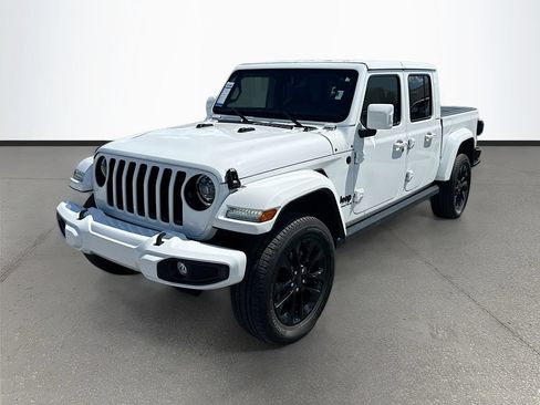 Used 2023 Jeep Gladiator Overland AWD/4WD image 3